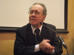 Dr. Ivan Carrasco